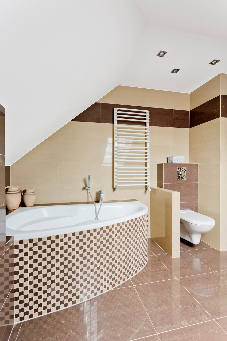 a side view from a porcelain tiled bathroom in beige colour