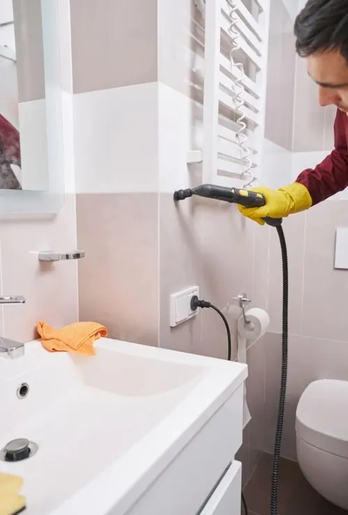 cleaning grout line with steam
